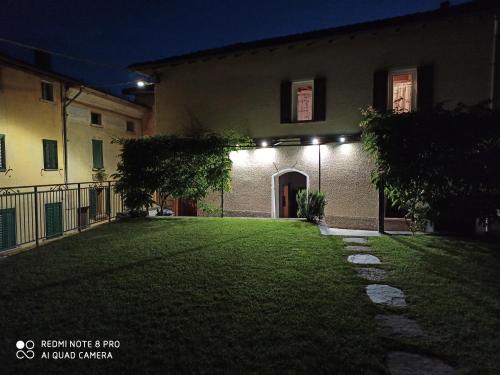 Casa Olmi Dependance - Apartment - Castiglione dʼIntelvi