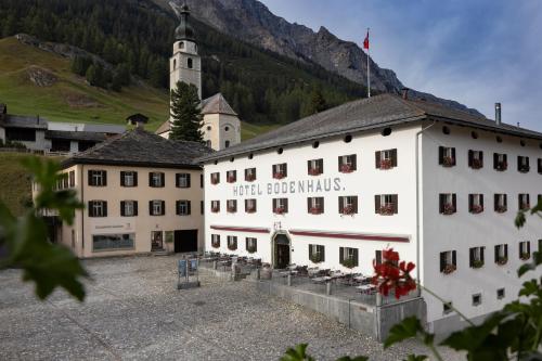 Hôtel Bodenhaus in Splügen, Schweiz