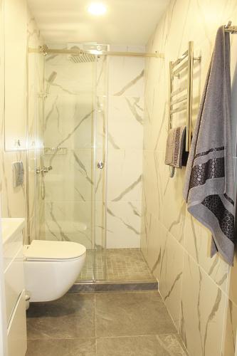 2 bedrooms, 3 beds