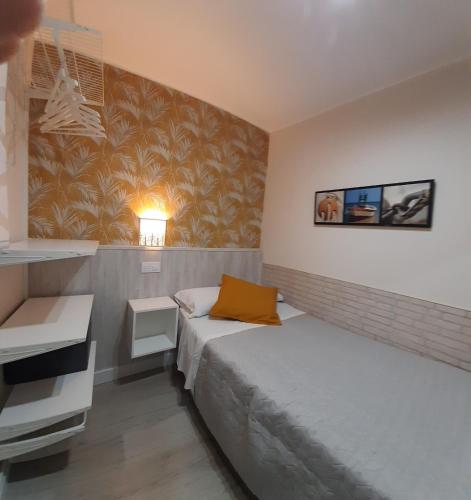 Hostal Verdemar - Tap to explore photos