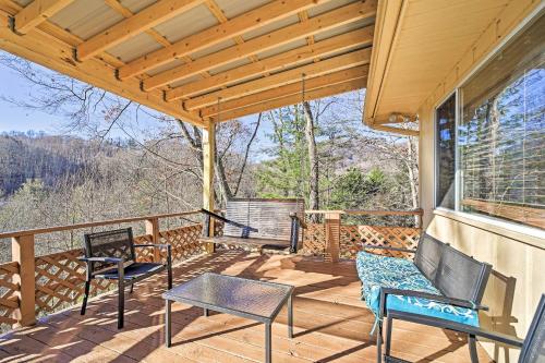 Mountain-View Maggie Valley House with Spacious Deck - image 6