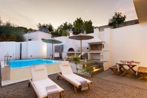 Pakio Luxury Villa : Private Cretan Holidays