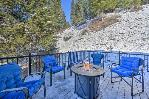 Peaceful Superior Home with Fire Pit and Mtn View - Superior
