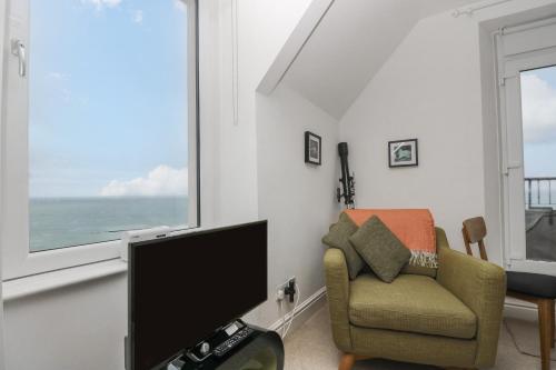 Headland Apt 17 - image 12