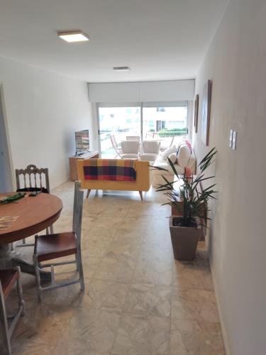 Apartamento en alquiler punta del este 3 dormitorios - image 4