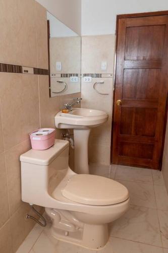 Large and comfortable flat 15 mins from the main square.