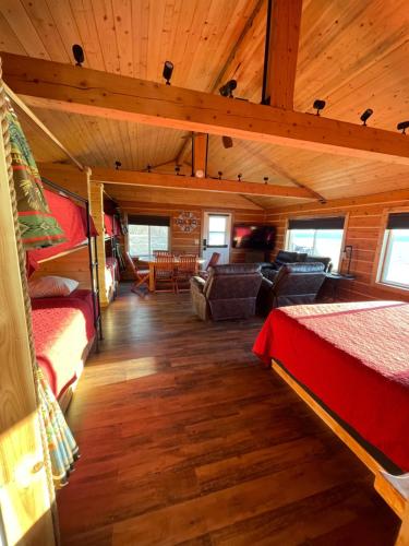 Alaskan Suites