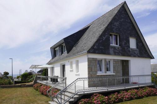Holiday home with jacuzzi and sea views, St Nic-Pentrez gîte à louer Saint-Nic