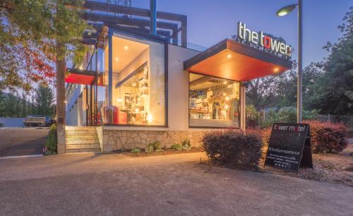 ทัศนียภาพภายนอกโรงแรม, Tower Motel Marysville in แมรีส์วิลล์