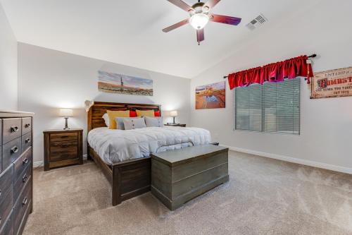 Sunrise Windmill in ซันซิตี้