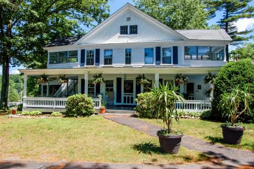 B&B Standish - Cozy Lakefront Suite - Bed and Breakfast Standish