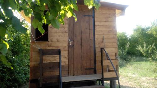  Room in Bungalow - Bungalow on an organic farm in Casa Pontida