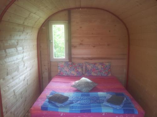  Room in Bungalow - Bungalow on an organic farm in Casa Pontida