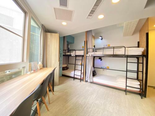 Flyinn Hostel in Kaohsiung