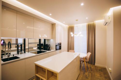 مطبخ, Vodogray luxury apartments Елітний Житловий комплекс (Vodogray luxury apartments Елітнии Житловии комплекс) in تشيرنيفستي