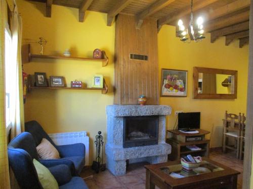  Casa Rural Fuente Tía Canora, Pension in Solosancho bei Palacio