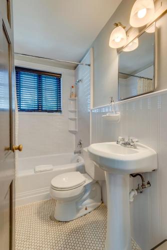 Apt in Hillsboro Village by Vandy -105 in Nashville, USA