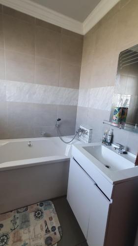 Bathroom, Thanda in Bergville