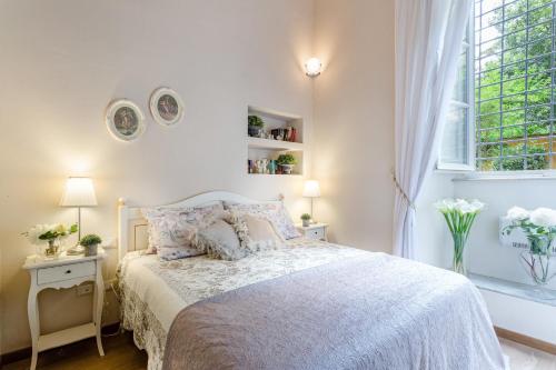 One-Bedroom Apartment image 8