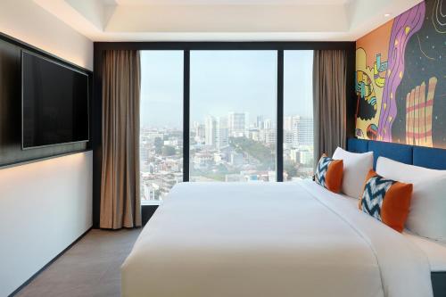 room detail thumbnail 1