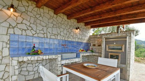  VILLA IL BASTO 8, Emma Villas in Cefalú