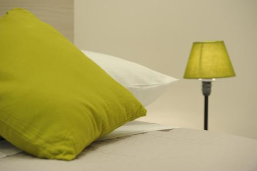 2 bedrooms, 3 beds