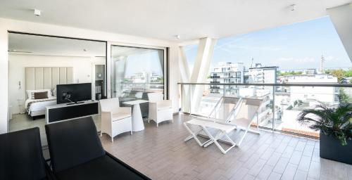 ระเบียง/ชานเรือน, เบลลินี เรอแล (Bellini Relais) in ลิญญาโน ซับเบียโดโร