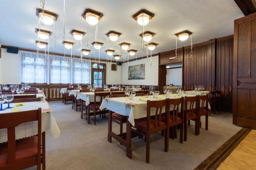Restaurant, Penzion Sykovec in Tri Studne
