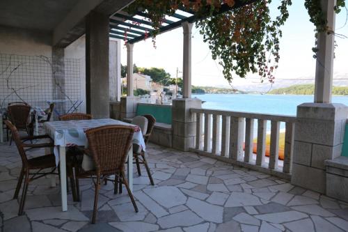 Apartment in Lumbarda with sea view, terrace, washing machine 869-2