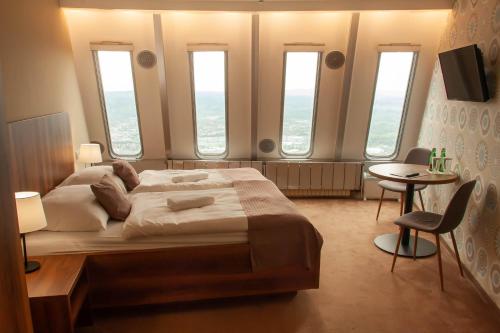 Economy Double Room with Shared Bathroom