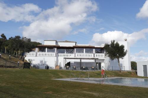 Hostal Restaurante Benalup Golf