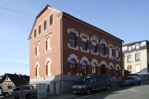 Apartment, Ellefeld