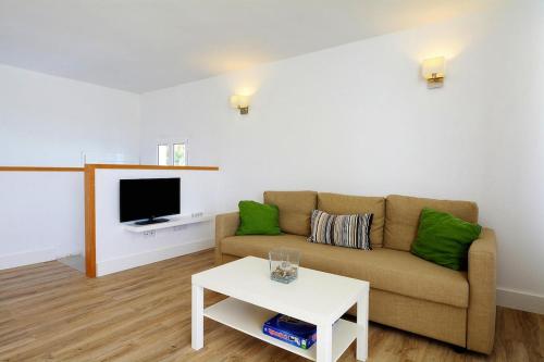 Holiday Home Puerto del Carmen - ACE02100a-OYA