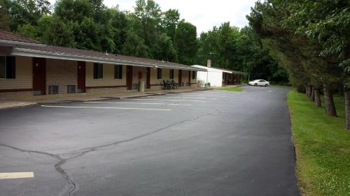 Budget Inn Fairport - 출입구