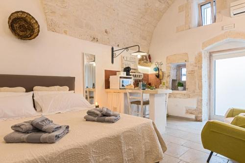 White House Flats & Studios in Ostuni