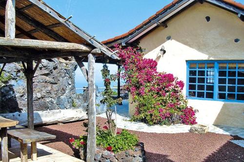  Finca in El Tanque with a terrace, Pension in Tanque