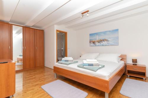 Villa Luic - main image