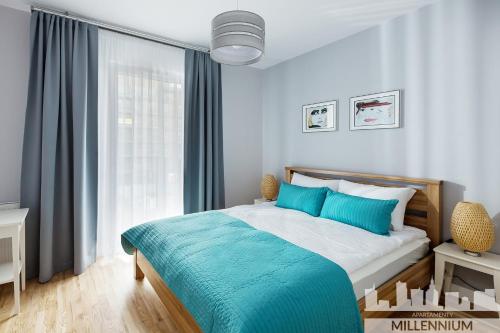 Millennium Manufaktura Blue - image 13