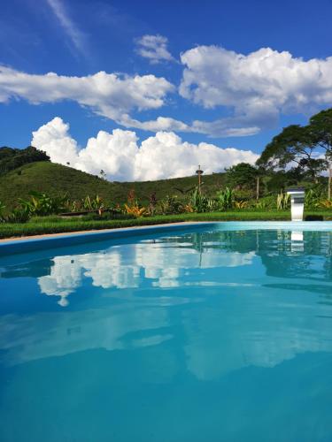 Vaade, Pousada Chalés dos Montes (Pousada Chales dos Montes) in Santana dos Montes
