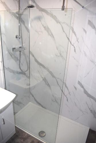 Fürdőszoba, Kelpies Serviced Apartments- Robertson in Dél-Falkirk