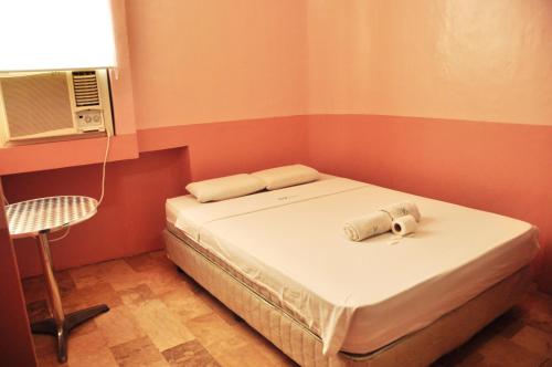 room detail thumbnail 2