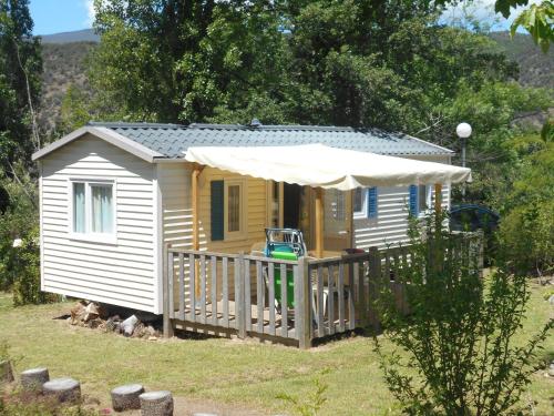 2 bedrooms, 4 beds