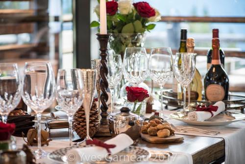 Facilities, Artsy Luxurious Ski-In-Out-Chalet in Bagnes