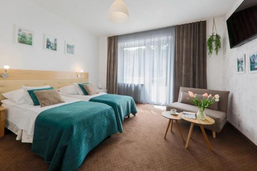 2 twin beds