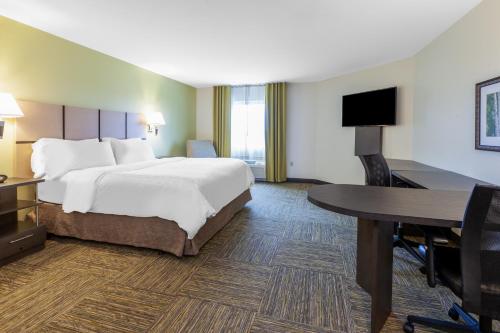 Photo - Candlewood Suites Kalamazoo, an IHG Hotel