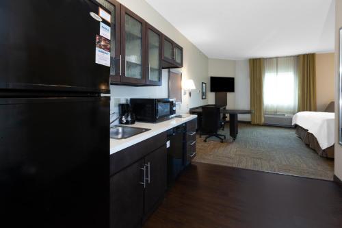 Candlewood Suites Kalamazoo