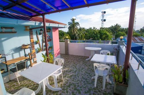 شرفة/ تراس, Mikado Surf Camp in ثا أتول