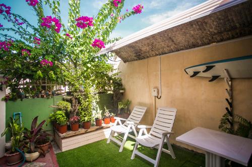 المرافق, Mikado Surf Camp in ثا أتول