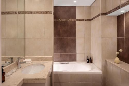 Staybridge Suites Dubai Internet City by IHG, Dubaj (fotografie 7)