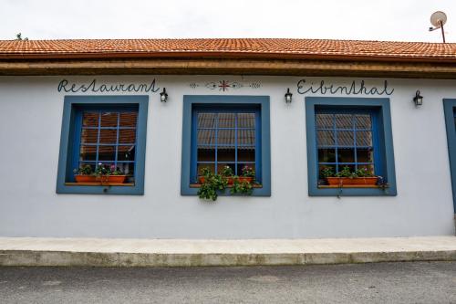 Étterem, Apartments Eibenthal in Szörényvár